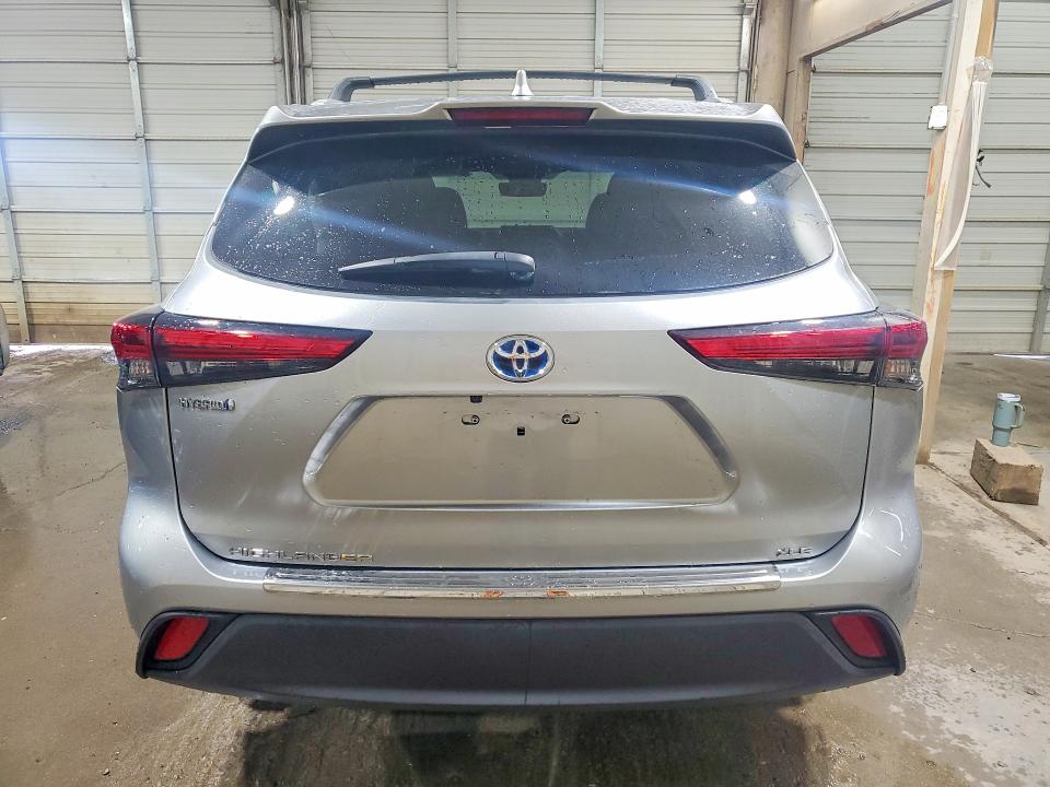 2023 Toyota Highlander VIN 5TDKARAH6PS523075 COPART salvage auction — SIDE, Salvage Title, sold $175 on 2026-07-21 (photo 6)