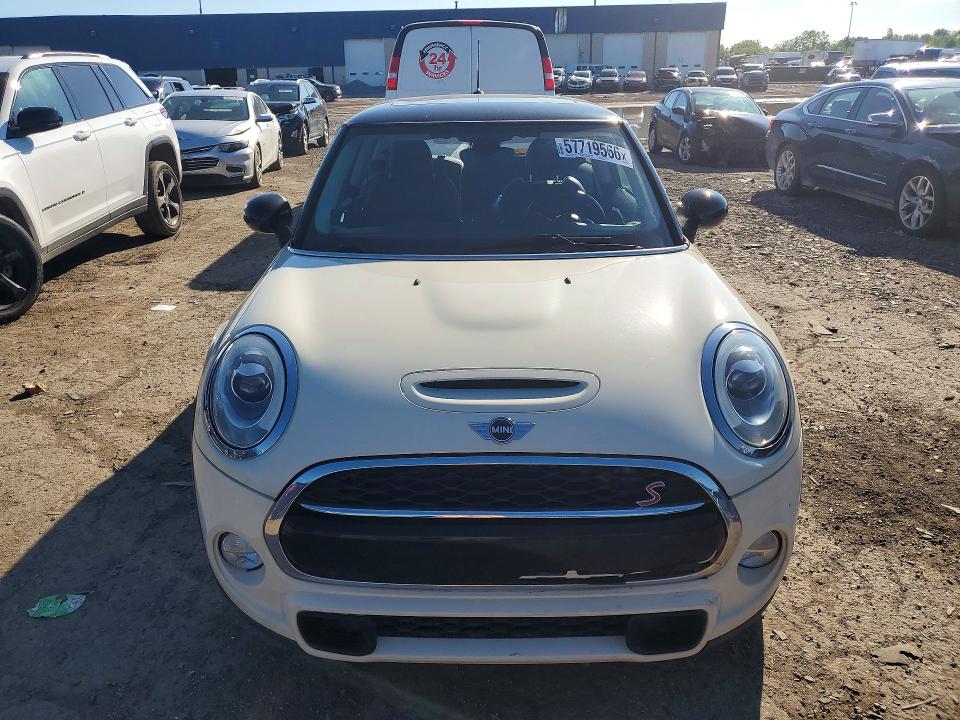 2015 Mini Cooper VIN WMWXP7C55F2A35429 COPART salvage auction — REAR END, Mi - Certificate Of Title, sold $550 on 2026-08-07 (photo 5)