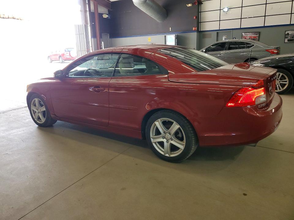 2011 Volvo C70 VIN YV1672MC7BJ119757 COPART salvage auction — MINOR DENT/SCRATCHES, Vt - Certificate Of Title (P), sold $775 on 2026-07-09 (photo 2)