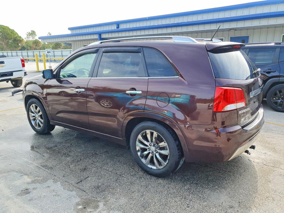 2012 Kia Sorento VIN 5XYKW4A24CG295830 COPART salvage auction — MINOR DENT/SCRATCHES, Fl - Certificate Of Title, sold $600 on 2026-07-30 (photo 2)