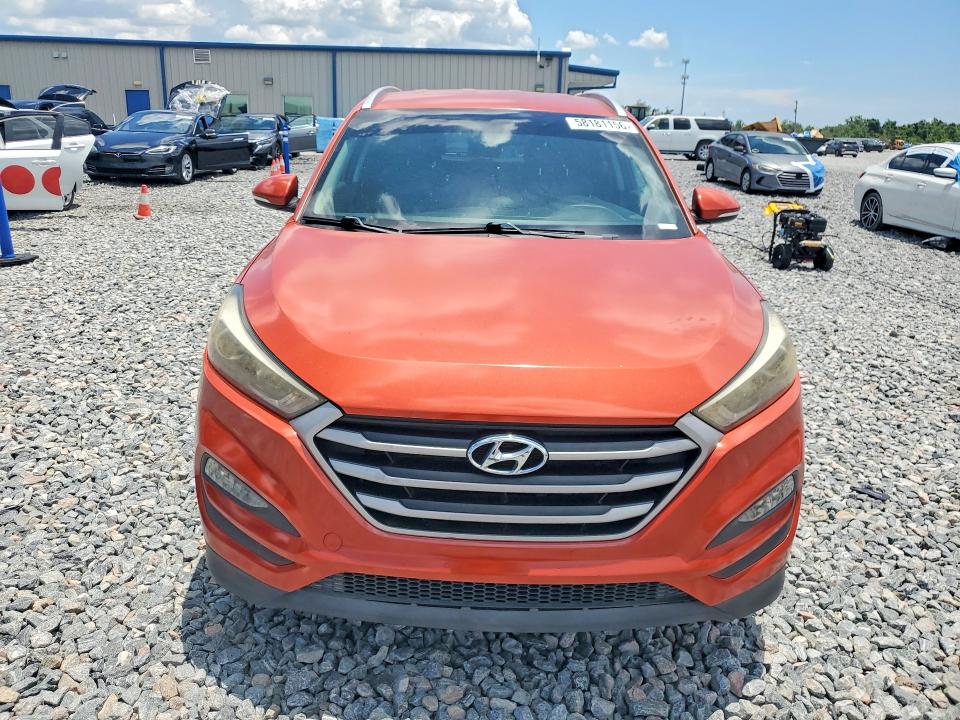 2017 Hyundai Tucson VIN KM8J33A43HU441488 COPART salvage auction — BURN, Fl - Cert Of Title Slvg Rebuildable, sold $3,900 on 2026-07-07 (photo 5)