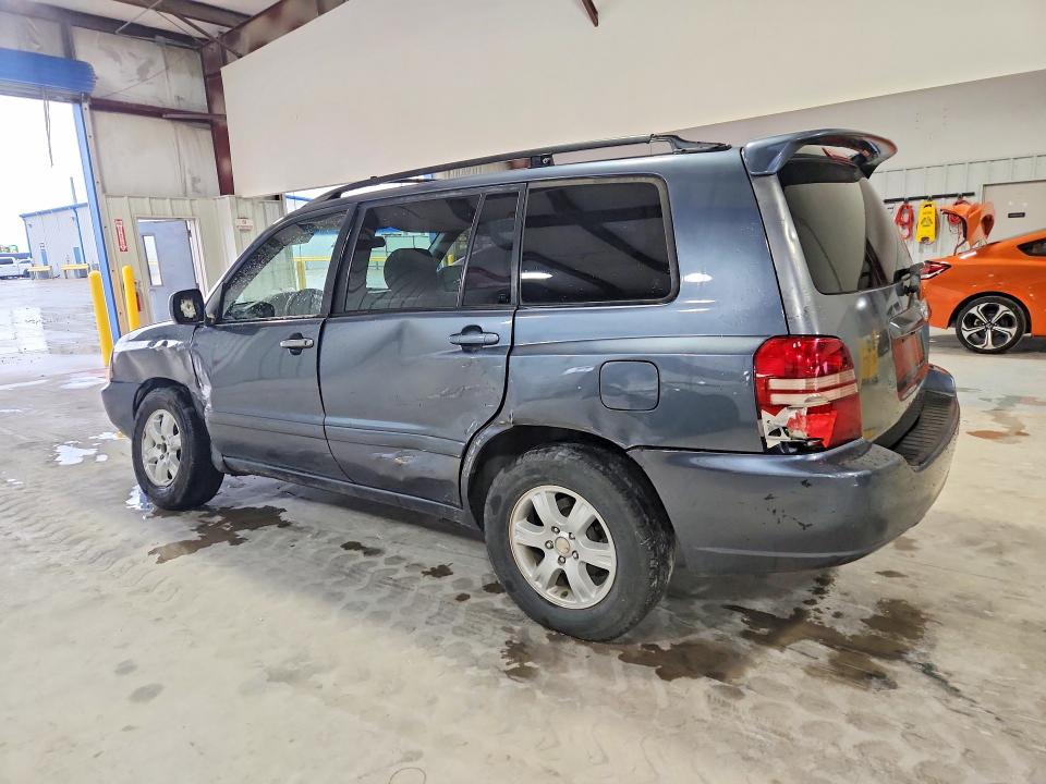 2003 Toyota Highlander VIN JTEGF21A330078143 COPART salvage auction — FRONT END, Tx - Salvage Vehicle Title, sold $700 on 2026-07-28 (photo 2)