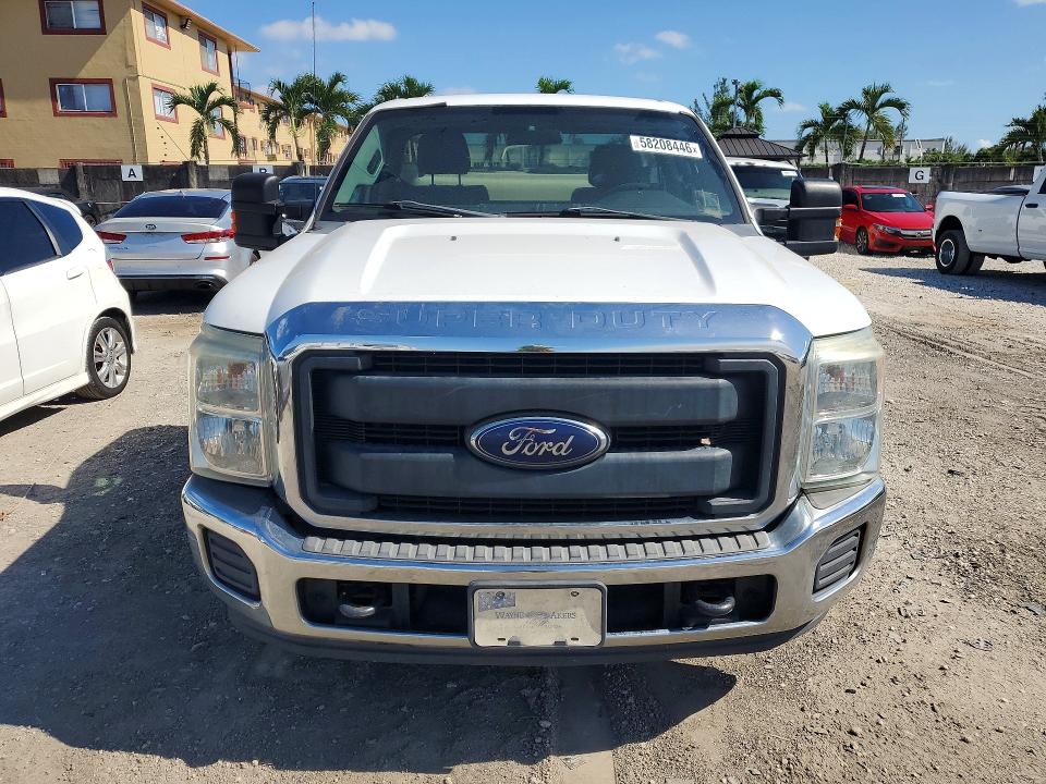 2015 Ford F-250 super duty VIN 1FTBF2A66FEC54684 COPART salvage auction — NORMAL WEAR, FL - CERTIFICATE OF TITLE, sold $1,050 on 2026-07-09 (photo 5)