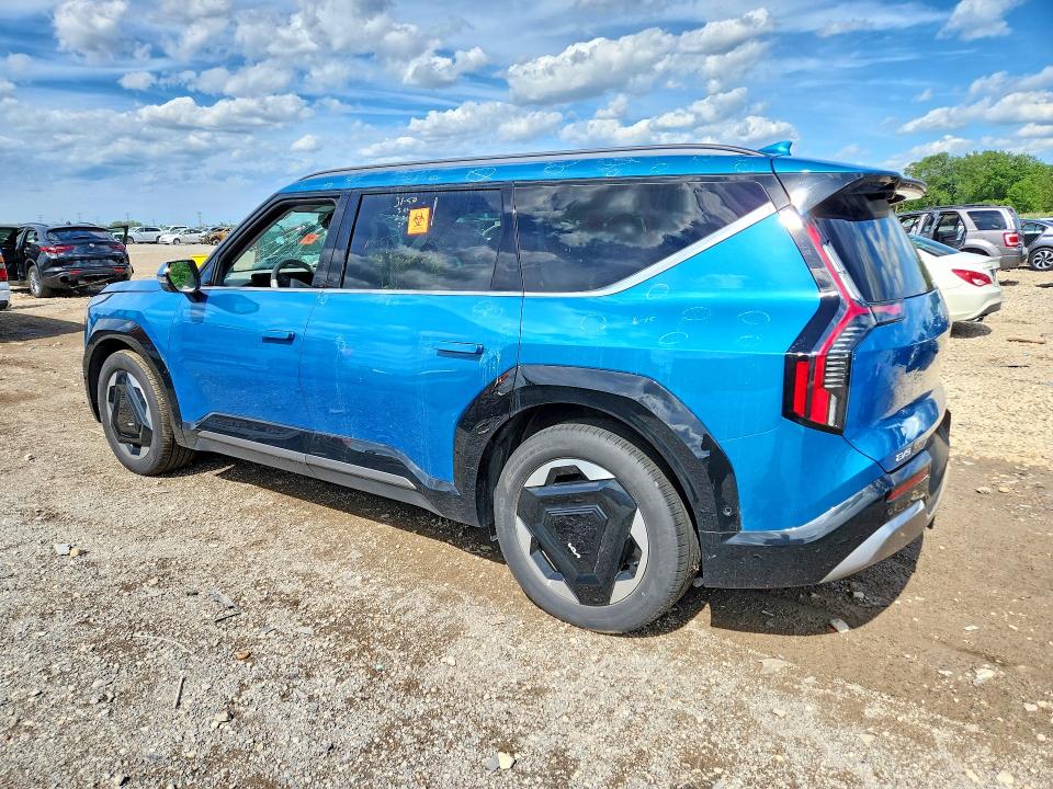 2024 Kia Ev9 VIN KNDADFS59R6033027 COPART salvage auction — HAIL, Il - Salvage Certificate, sold $7,000 on 2026-07-29 (photo 2)