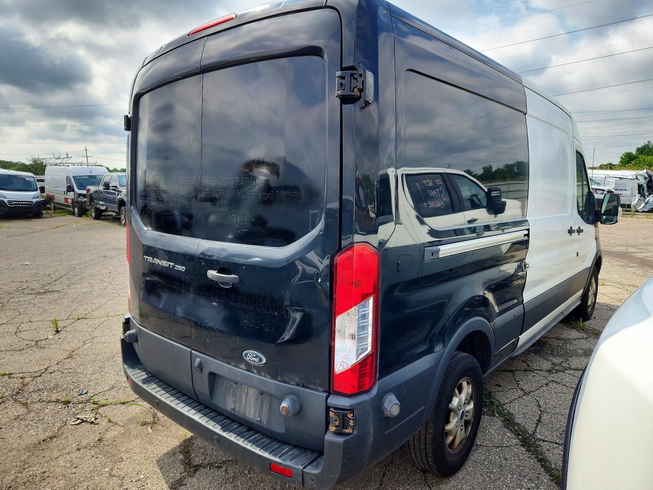 2015 Ford Transit VIN 1FTYR2CM1FKA72972 COPART salvage auction — Minor Dent/Scratches, MI - CERTIFICATE OF TITLE, sold $7,000 on 2026-07-09 (photo 3)