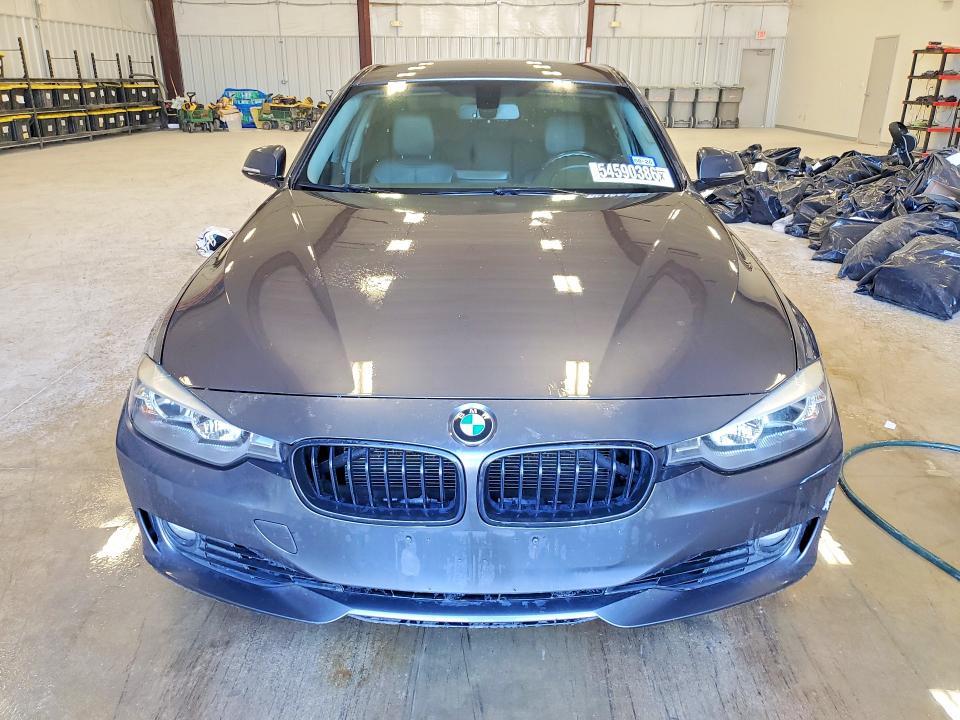 2015 BMW 3 series VIN WBA3C1C50FP116507 COPART salvage auction — NORMAL WEAR, Tx - Certificate Of Title, sold $425 on 2026-07-07 (photo 5)