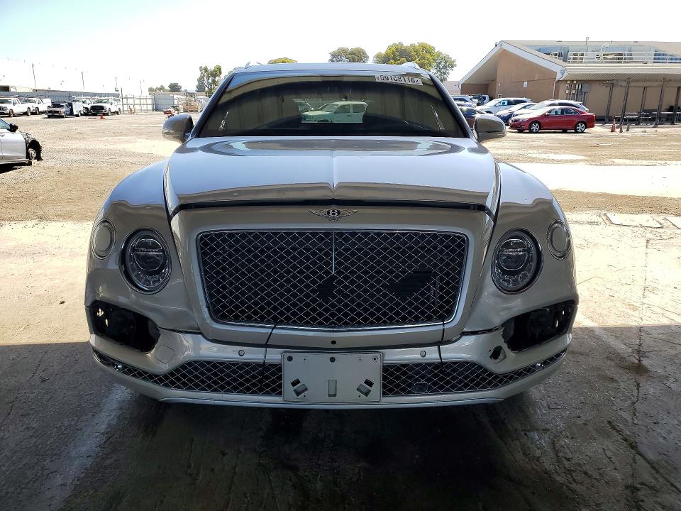 2018 Bentley Bentayga VIN SJAAC4ZV4JC018083 COPART salvage auction — FRONT END, Ca - Salvage Certificate, sold $35,250 on 2026-09-18 (photo 5)