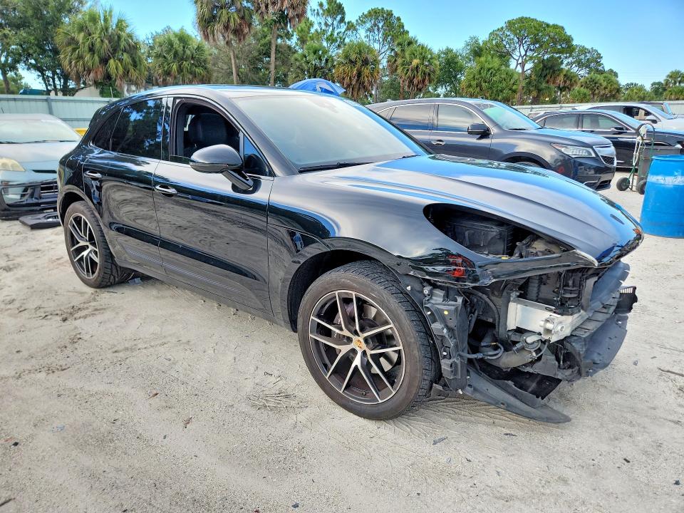 2022 Porsche VIN WP1AA2A53NLB03263 COPART salvage auction — FRONT END, Fl - Cert Of Title Slvg Rebuildable, sold $250 on 2026-07-22 (photo 4)