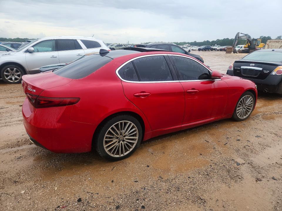 2017 Alfa romeo Giulia VIN ZARFAECN5H7536818 COPART salvage auction — MINOR DENT/SCRATCHES, Fl - Certificate Of Title, sold $975 on 2026-07-28 (photo 3)