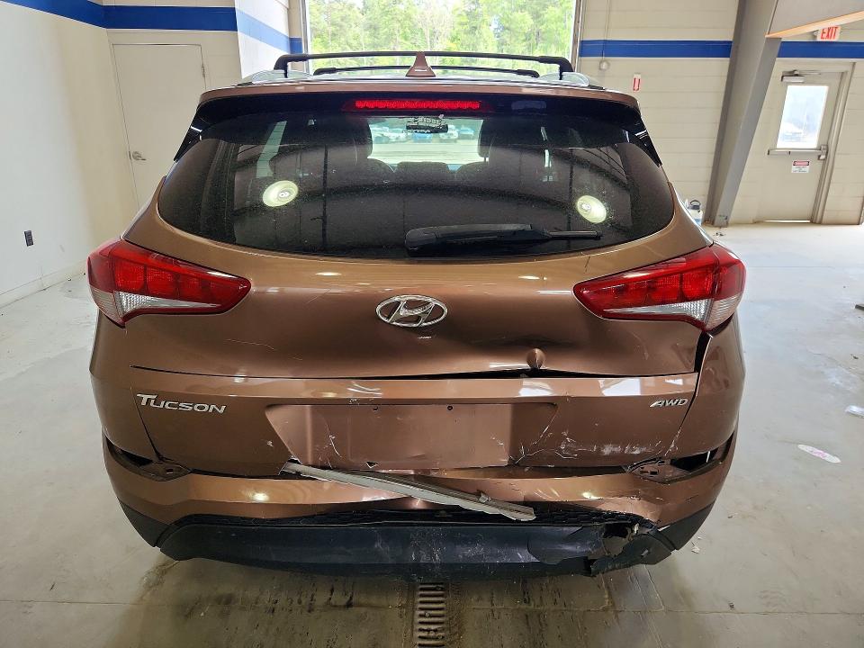 2017 Hyundai Tucson VIN KM8J3CA40HU510640 COPART salvage auction — REAR END, VA - CERT OF TITLE - SALVAGE, sold $2,400 on 2026-07-02 (photo 6)