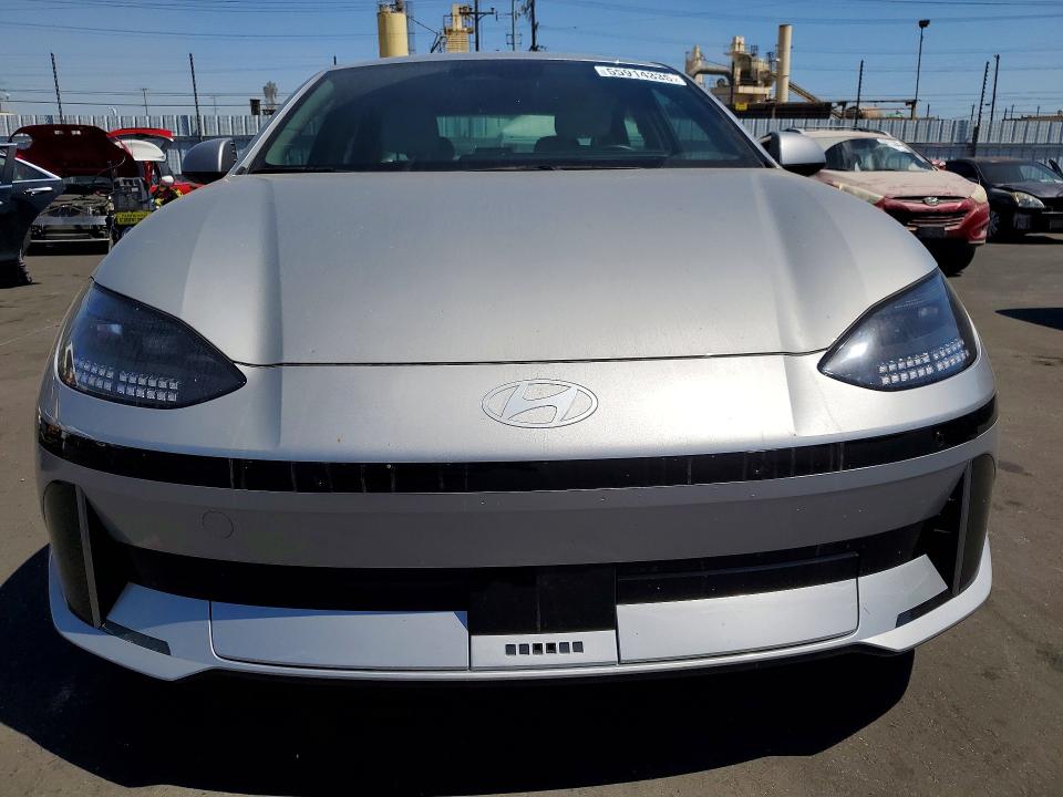 2025 Hyundai Ioniq 6 VIN KMHM34AA9SA087980 COPART salvage auction — SIDE, CA - SALVAGE CERTIFICATE, sold $9,000 on 2026-07-22 (photo 5)