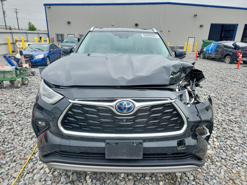 2021 Toyota Highlander VIN 5TDFARAH0MS010501 COPART salvage auction — FRONT END, WI - CERT OF TITLE-SALVAGE VEHICLE, sold $17,300 on 2026-07-20 (photo 5)