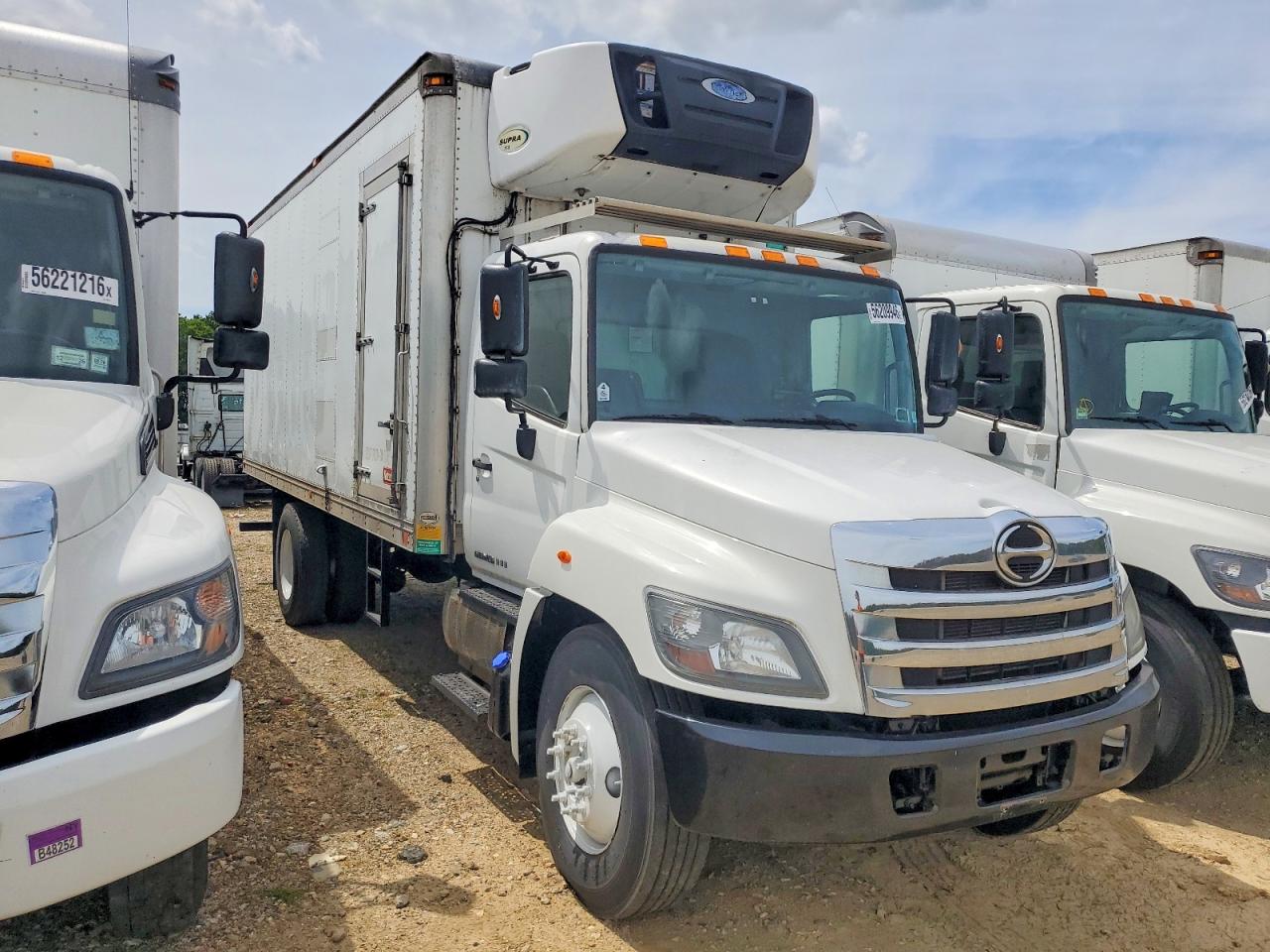 2017 Hino 268a VIN 5PVNJ8JP9H4S51889 — COPART salvage auction photo