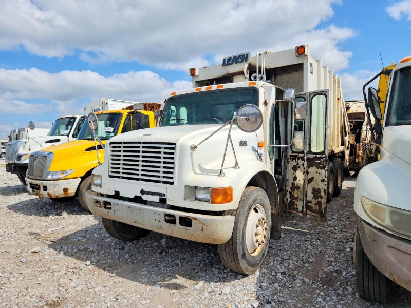1998 International 4000 series VIN 1HTSDAARXWH498530 COPART salvage auction — MINOR DENT/SCRATCHES, Fl - Certificate Of Destruction (P), sold $300 on 2026-07-09 (photo 2)