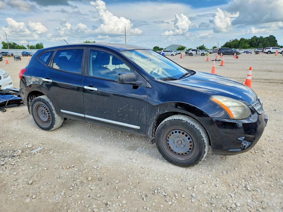 2015 Nissan Rogue VIN JN8AS5MT7FW165425 COPART salvage auction — SIDE, Salvage Title, sold $550 on 2026-07-16 (photo 4)