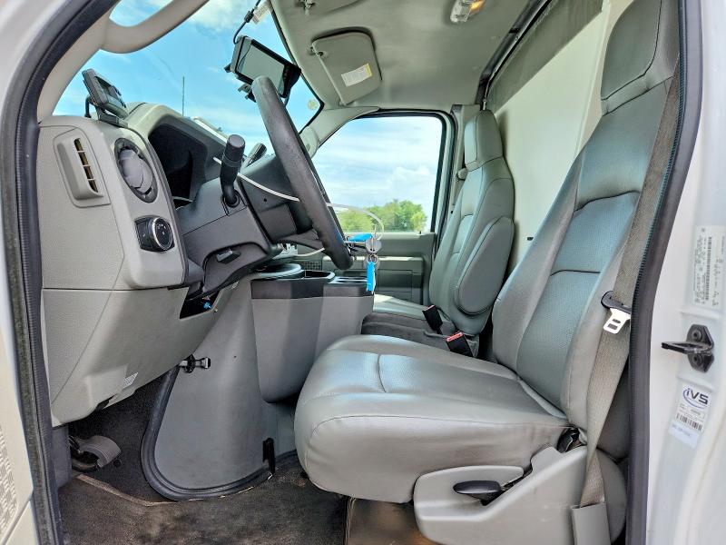 2023 Ford Econoline VIN 1FDWE3FK5PDD09743 COPART salvage auction — NORMAL WEAR, Fl - Certificate Of Title, sold $11,500 on 2026-07-29 (photo 7)