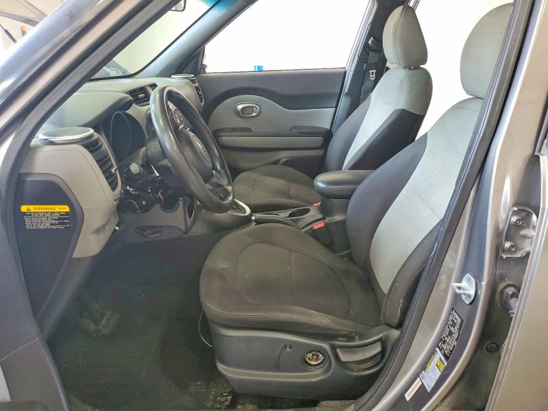 2015 Kia Soul VIN KNDJN2A27F7130424 COPART salvage auction — VANDALISM, Va - Cert Of Title - Salvage, sold $825 on 2026-07-31 (photo 7)