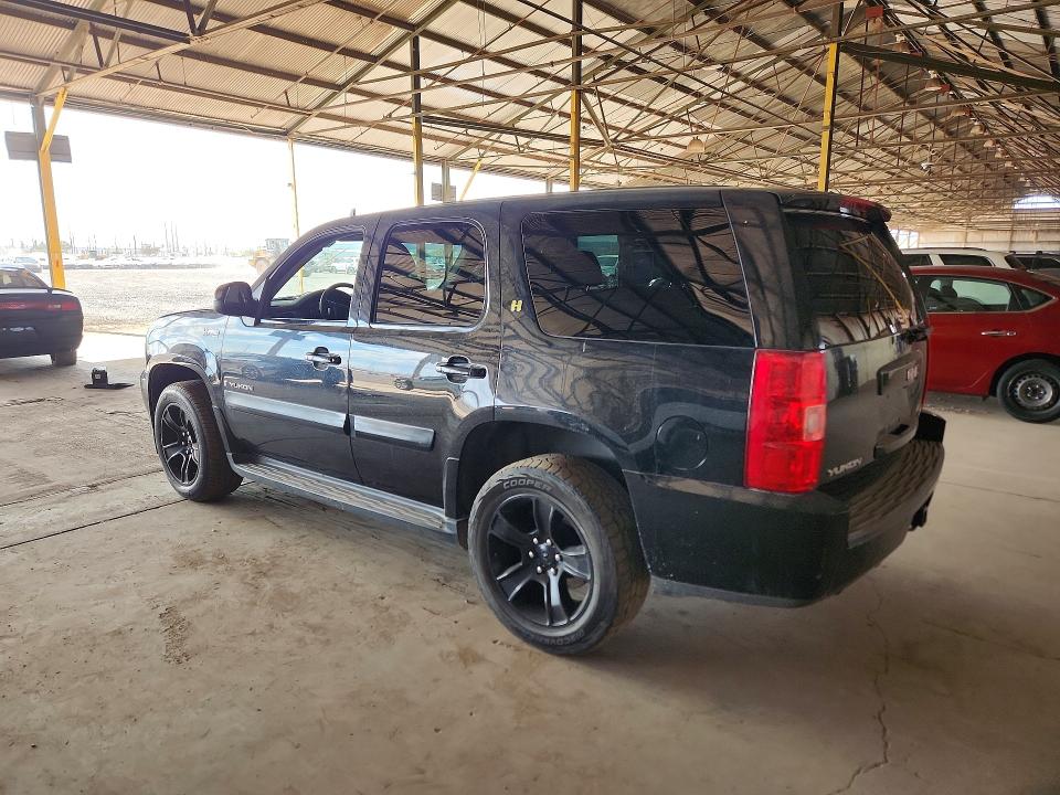 2008 Gmc Yukon VIN 1GKFK13518R220809 COPART salvage auction — MINOR DENT/SCRATCHES, Az - Certificate Of Title, sold $325 on 2026-08-19 (photo 2)