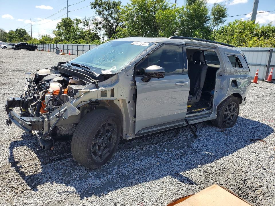 2025 Kia Carnival VIN KNDNE5KA5S6065002 COPART salvage auction — FRONT END, Fl - Cert Of Title Slvg Rebuildable, sold $3,100 on 2026-07-28 (photo 1)