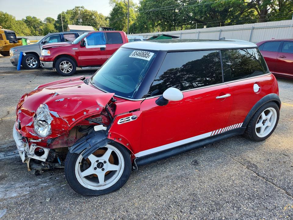 2005 Mini Cooper VIN WMWRE33505TL14140 COPART salvage auction — FRONT END, Al - Cert Of Title-Salvage Title, sold $250 on 2026-08-03 (photo 1)