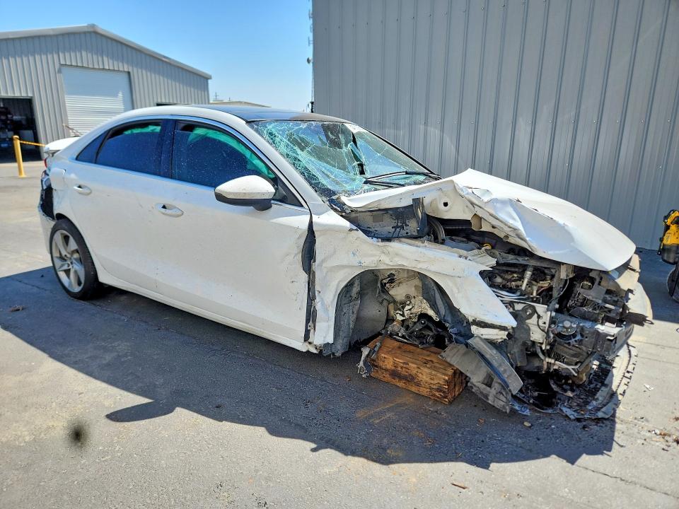2023 Audi A3 VIN WAUAUDGY1PA075576 COPART salvage auction — FRONT END, Ca - Salvage Certificate, sold $300 on 2026-07-23 (photo 4)