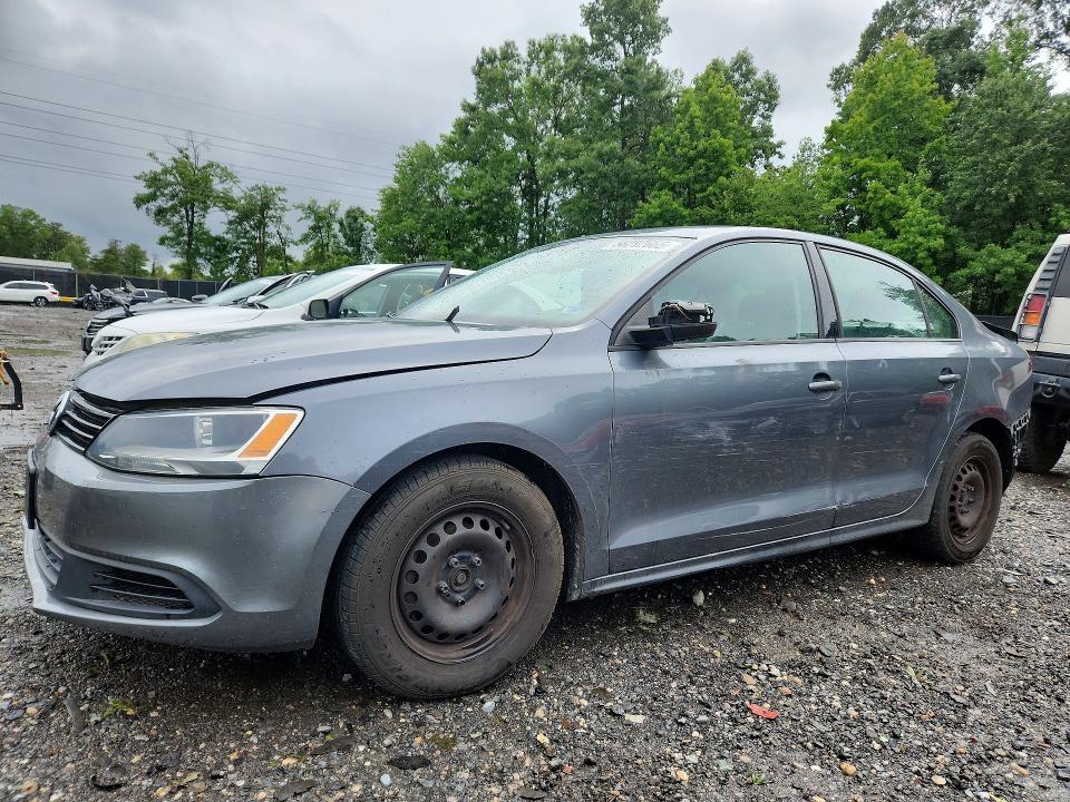 2014 Volkswagen VIN 3VW2K7AJXEM324674 COPART salvage auction — REAR END, Id - Salvage Certificate Of Title, sold $225 on 2026-07-31 (photo 1)