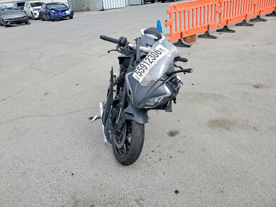 2025 Cf moto 300ss VIN LCEPDPL71S6001923 COPART salvage auction — FRONT END, CA - SALVAGE CERTIFICATE, sold $125 on 2026-09-17 (photo 2)
