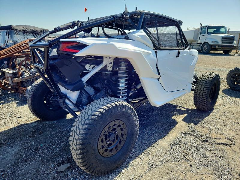 2020 Can-am/ brp Maverick VIN 3JBVXAV42LK000097 COPART salvage auction — MINOR DENT/SCRATCHES, Ca - Cert Of Title-Salvaged, sold $9,000 on 2026-07-17 (photo 4)