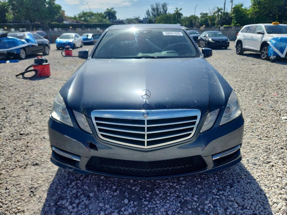 2013 Mercedes-benz E-klasse VIN WDDHF5KB0DA754471 COPART salvage auction — SIDE, Salvage Title, sold $1,100 on 2026-07-24 (photo 5)