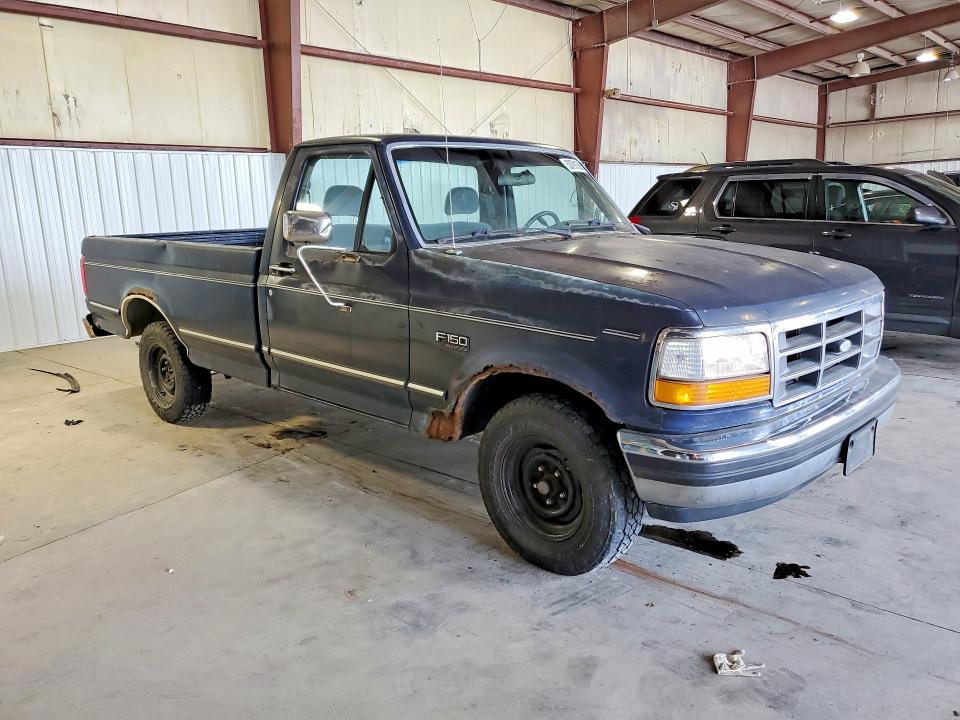 1992 Ford F-150 lightning VIN 1FTDF15N0NLA56195 COPART salvage auction — NORMAL WEAR, Ia - Certificate Of Title, sold $425 on 2026-07-08 (photo 4)