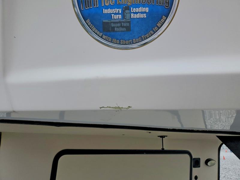 2018 Chaparral Coachmen VIN 5ZT3CH2B8JA317147 COPART salvage auction — WATER/FLOOD, FL - CERT OF TITLE-SLVG REBLD FLOOD, sold $8,100 on 2026-07-23 (photo 9)