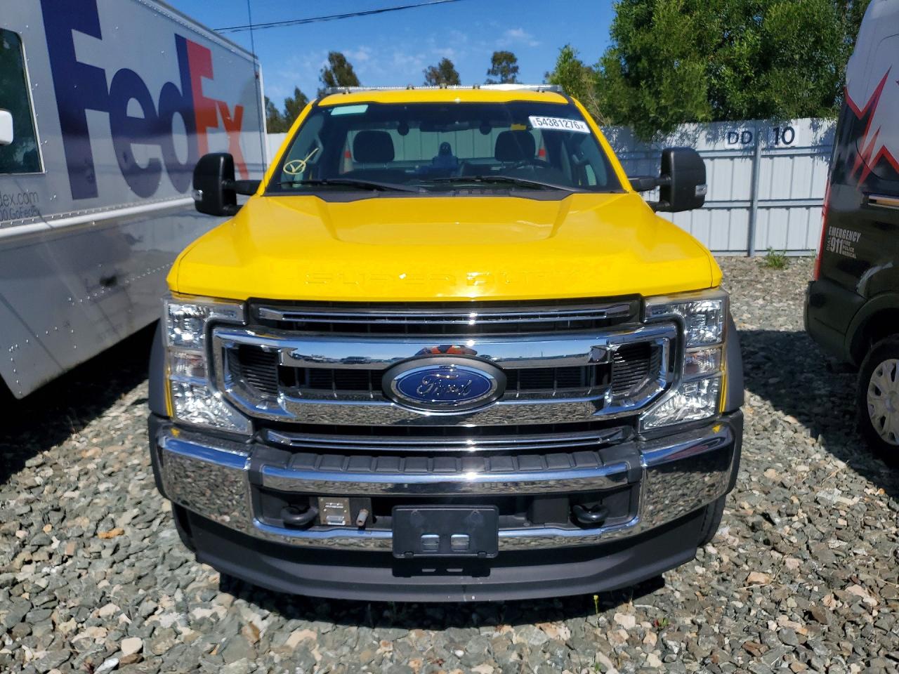 2021 Ford F550 VIN 1FDUF5GTXMDA06640 COPART salvage auction — Side, CA - DIS/DLR/EXP ONLY CLEAN TITLE (P), sold $25,750 on 2026-06-15 (photo 5)