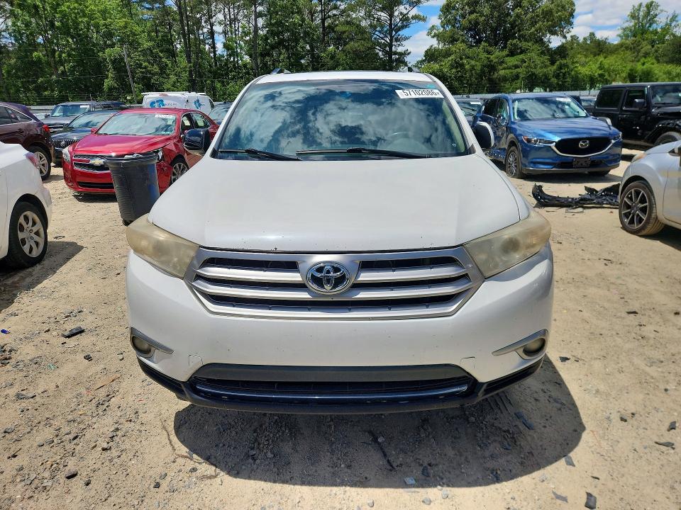 2012 Toyota Highlander VIN 5TDYK3EH5CS080863 COPART salvage auction — SIDE, Fl - Certificate Of Title, sold $3,000 on 2026-07-03 (photo 5)