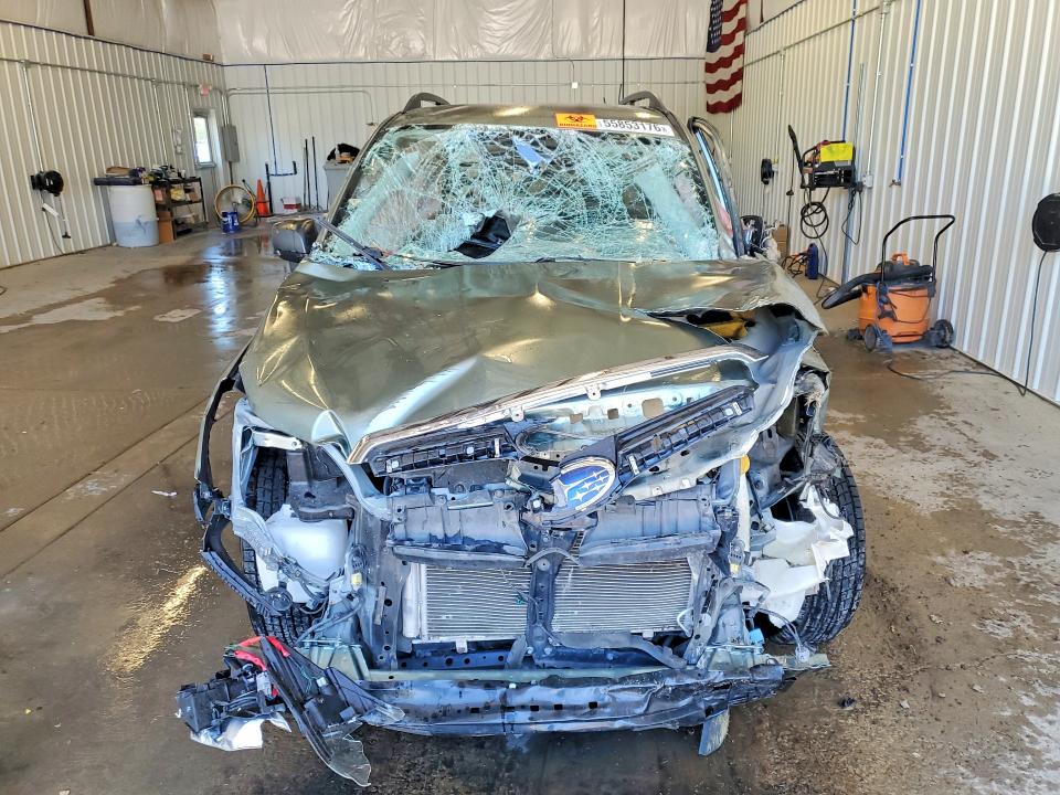 2016 Subaru Forester VIN JF2SJABC5GH513809 COPART salvage auction — ROLLOVER, Pa - Certificate Of Salvage, sold $425 on 2026-07-15 (photo 5)