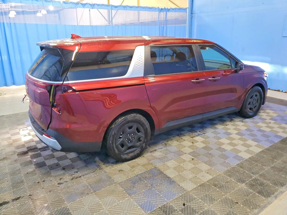 2026 Kia Carnival VIN KNDNB5K32T6590126 COPART salvage auction — STRIPPED, FL - CERTIFICATE OF TITLE, sold $15,300 on 2026-07-13 (photo 3)