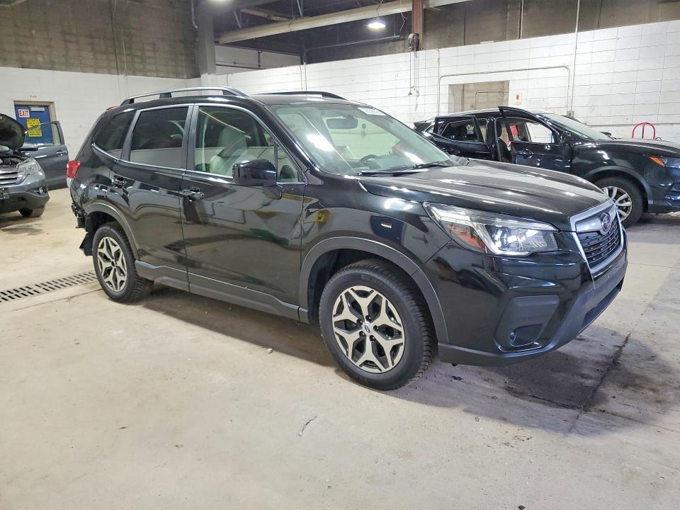 2020 Subaru Forester VIN JF2SKAJC3LH403883 COPART salvage auction — REAR END, MN - CERT OF TITLE-SALVAGE, sold $3,700 on 2026-07-23 (photo 4)