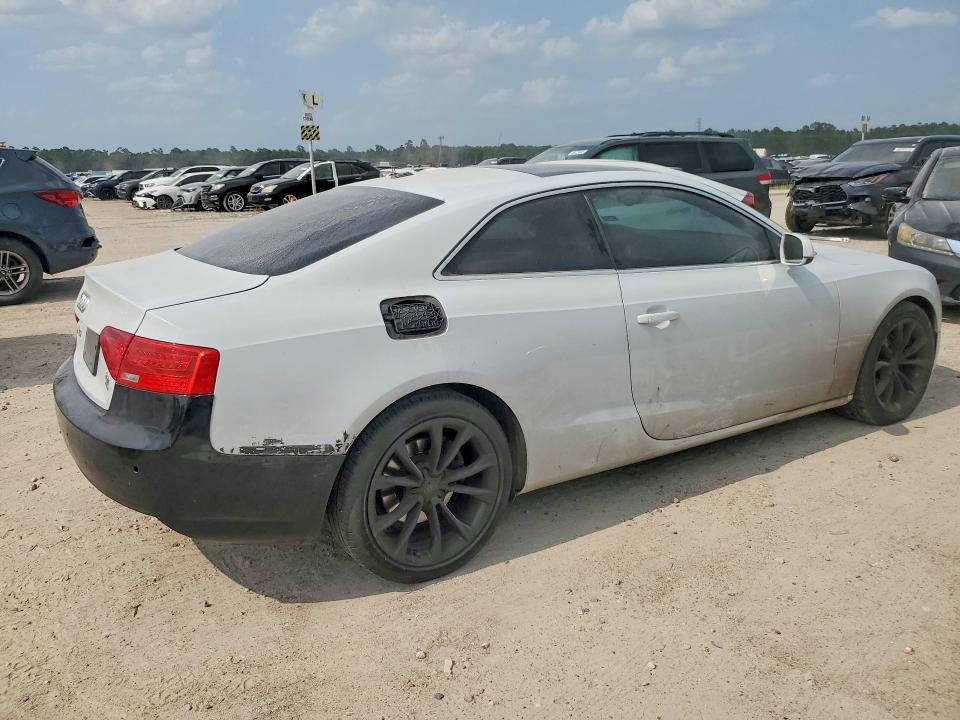 2014 Audi A5 VIN WAULFAFR4EA028485 COPART salvage auction — MINOR DENT/SCRATCHES, Tx - Cert Of Title-Rebuilt Salvage, sold $625 on 2026-07-10 (photo 3)