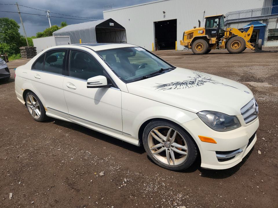 2012 Mercedes-benz C class VIN WDDGF8FB1CA633826 COPART salvage auction — WATER/FLOOD, Qc - Irrecuperable, sold $400 on 2026-07-28 (photo 4)