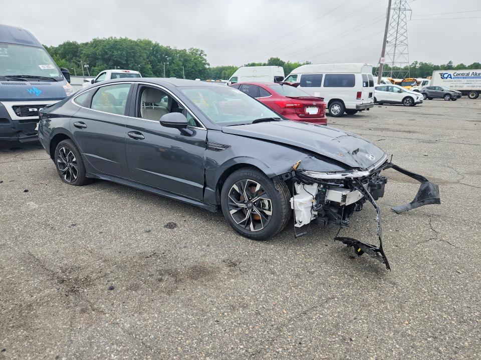 2025 Hyundai Sonata VIN KMHL64JAXSA462925 COPART salvage auction — FRONT END, FL - CERTIFICATE OF DESTRUCTION, sold $3,050 on 2026-07-22 (photo 4)
