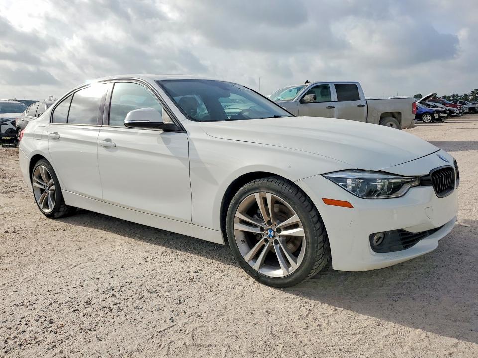 2016 BMW 3 series VIN WBA8E9C58GK648942 COPART salvage auction — FRONT END, TX - SALVAGE VEHICLE TITLE, sold $1,250 on 2026-07-24 (photo 4)