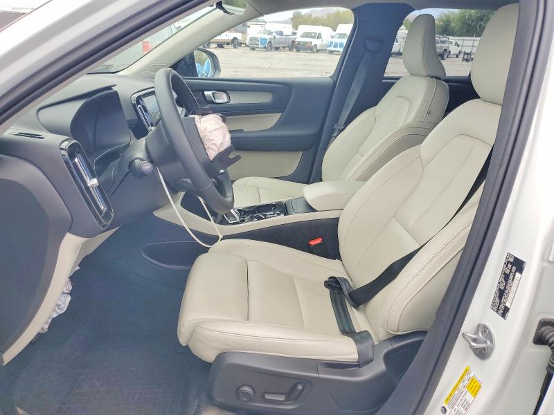 2024 Volvo Xc40 VIN YV4L12UM3R2229273 COPART salvage auction — FRONT END, Nv - Salvage Title, sold $200 on 2026-07-28 (photo 7)