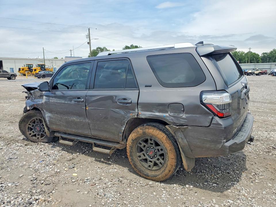 2018 Toyota 4runner VIN JTEBU5JRXJ5497310 COPART salvage auction — FRONT END, FL - CERTIFICATE OF DESTRUCTION, sold $6,600 on 2026-07-02 (photo 2)