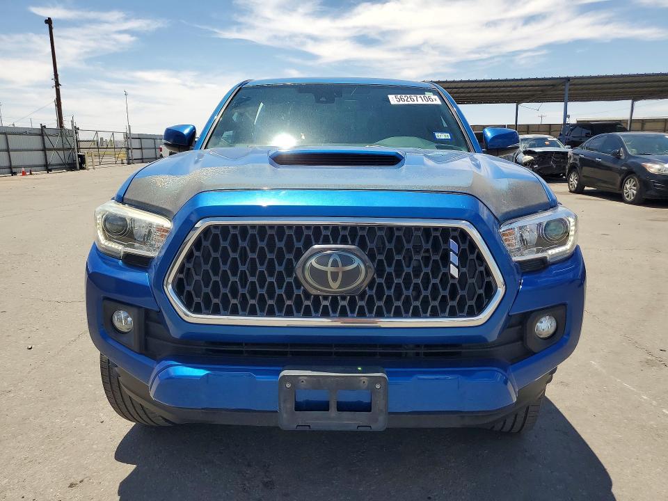 2018 Toyota Tacoma VIN 5TFAZ5CN7JX064639 COPART salvage auction — SIDE, TX - SALVAGE VEHICLE TITLE, sold $13,200 on 2026-07-31 (photo 5)