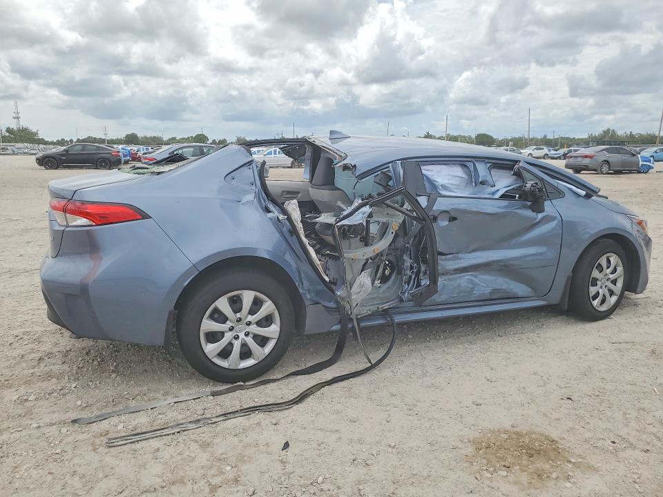 2023 Toyota Corolla VIN JTDB4MEE8P3014147 COPART salvage auction — ROOF, Fl - Certificate Of Destruction, sold $2,350 on 2026-07-14 (photo 3)