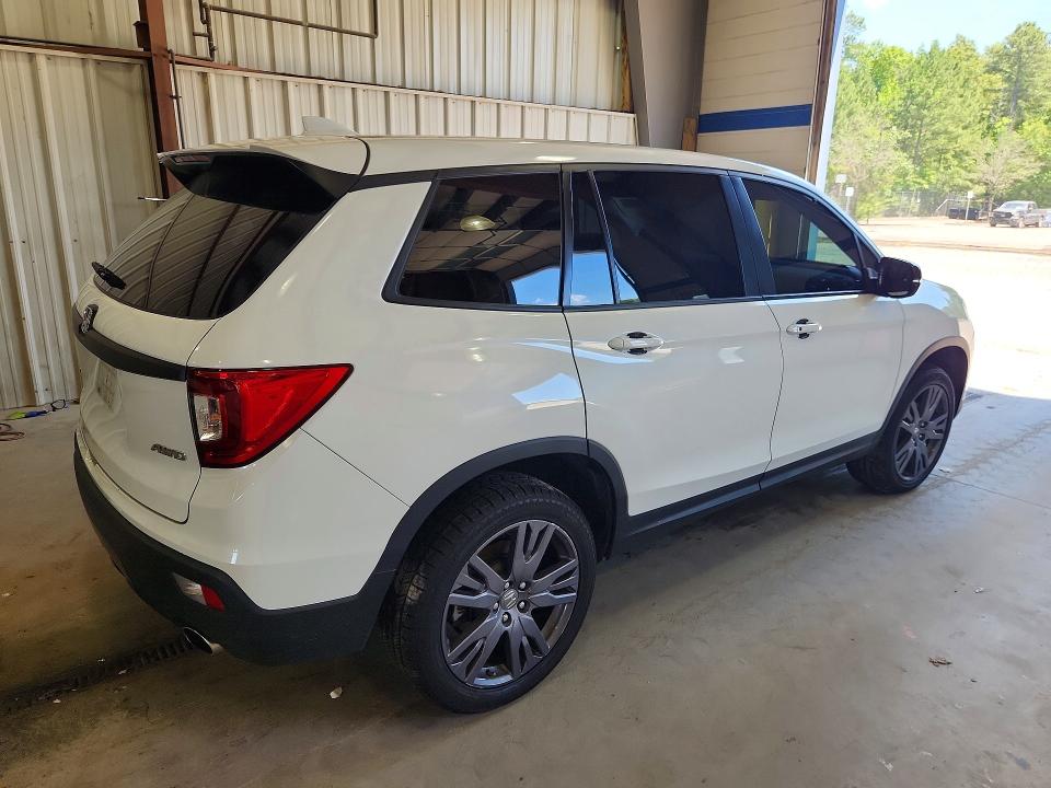 2021 Honda Passport VIN 5FNYF8H55MB042414 COPART salvage auction — SIDE, Va - Cert Of Title - Salvage, sold $10,200 on 2026-07-10 (photo 3)