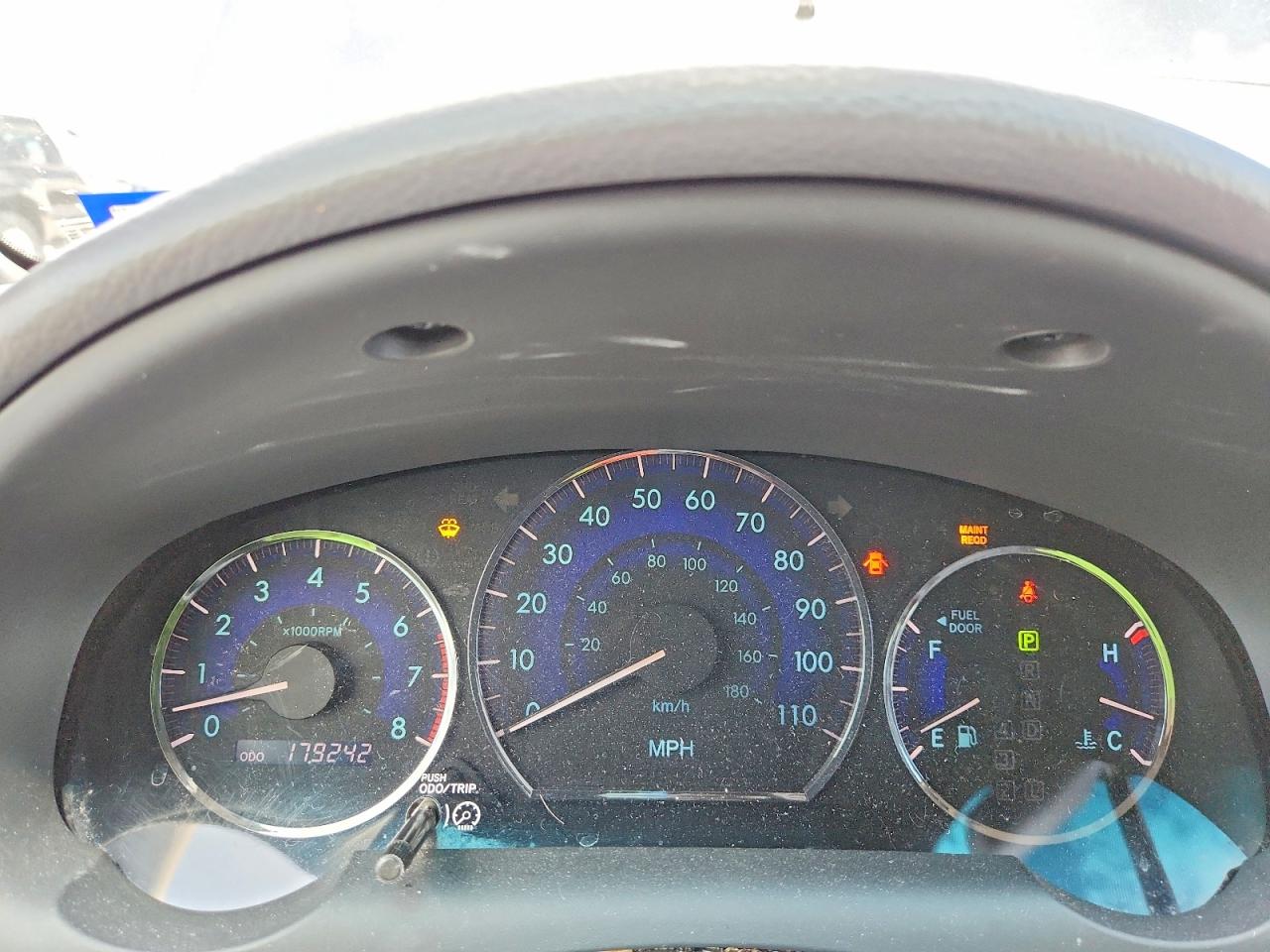 2010 Toyota Sienna VIN 5TDYK4CC5AS299994 COPART salvage auction — Rear End, TX - SALVAGE VEHICLE TITLE, sold $1,700 on 2026-07-09 (photo 9)
