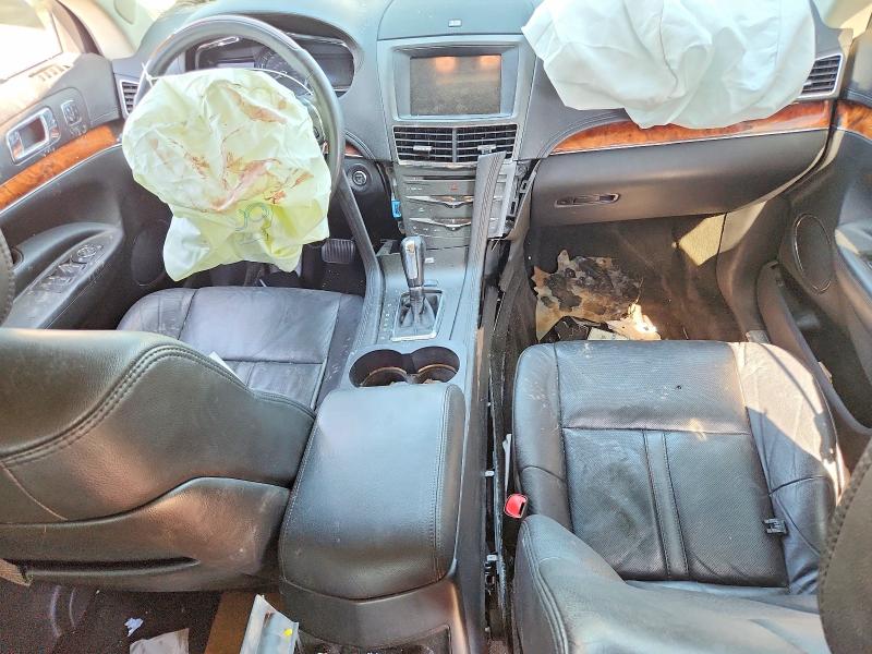 2017 Lincoln Mkt VIN 2LMHJ5AT5HBL01279 COPART salvage auction — FRONT END, Co - Dis/Dlr/Exp Only Clean Title, sold $600 on 2026-07-09 (photo 8)