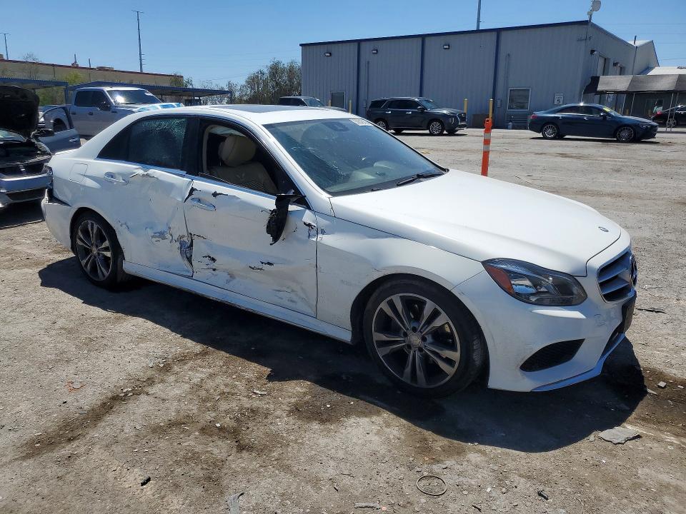 2016 Mercedes-benz E-klasse VIN WDDHF5KB4GB222333 COPART salvage auction — SIDE, Nv - Salvage Title, sold $3,650 on 2026-07-30 (photo 4)