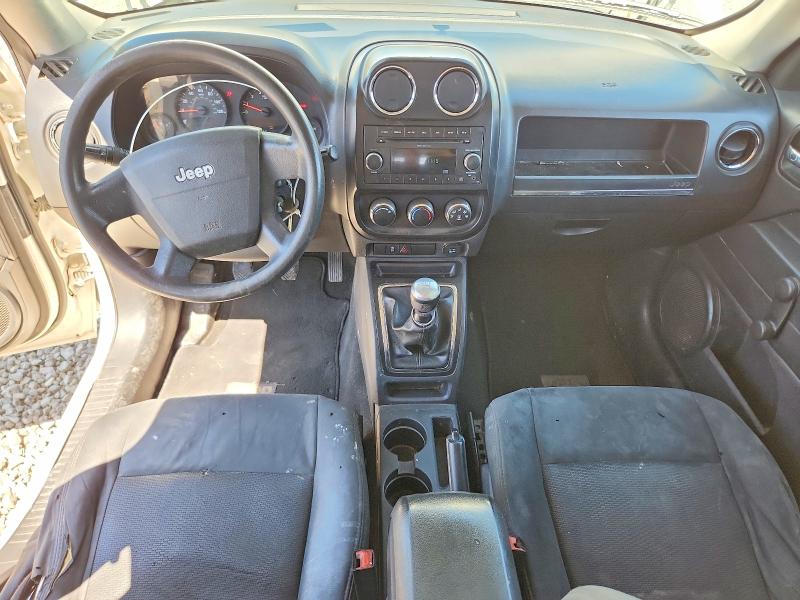 2010 Jeep Liberty (patriot) VIN 1J4NT1GA9AD624675 COPART salvage auction — SIDE, Nv - Salvage Title, sold $500 on 2026-08-20 (photo 8)