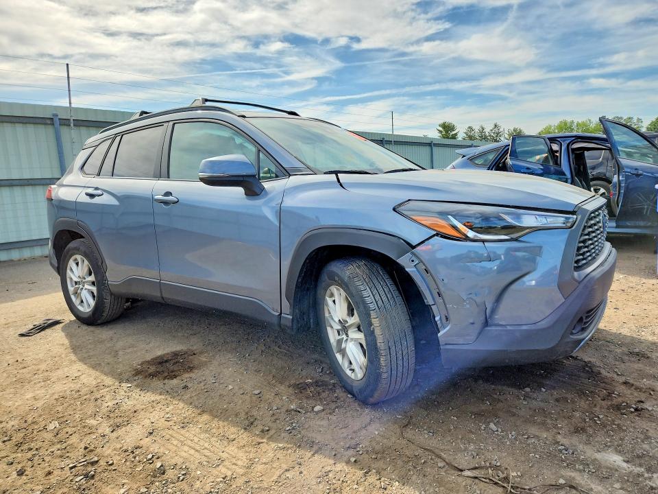 2022 Toyota Corolla cross VIN 7MUCAABG7NV030360 COPART salvage auction — FRONT END, Pa - Certificate Of Salvage, sold $6,200 on 2026-07-31 (photo 4)